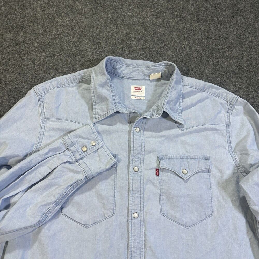 Levis Pearl Snap Denim Button Down Shirt Men’s Large Light Wash Blue Western